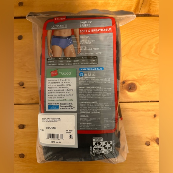 Hanes Briefs - Picture 2 of 2